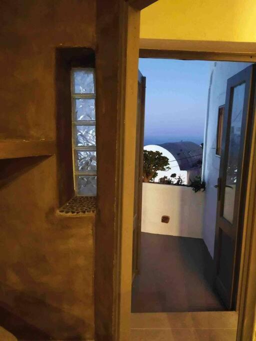 Antoniou Santorini Luxury Home Fira  Eksteriør billede